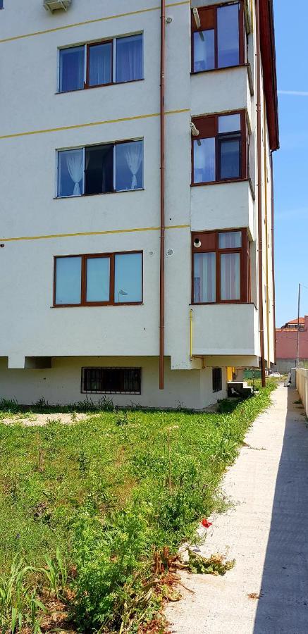 Sarah Apartment Constanta Bagian luar foto